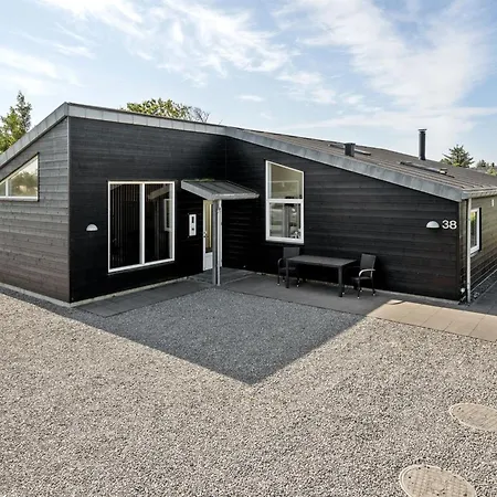 Siegfried - 500m From The Sea By Interhome *