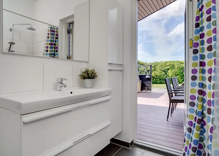 Holiday home Siegfried - 500m From The Sea By Interhome *